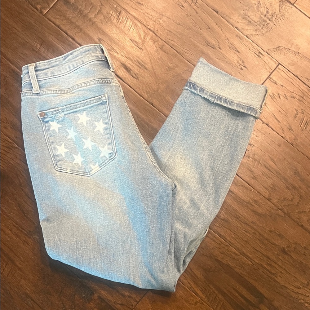 Judy Blue Mid Rise Star Pocket Light Wash Distressed Americana Jeans 7/28 EUC